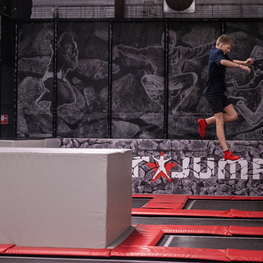 Freerun trampoline area