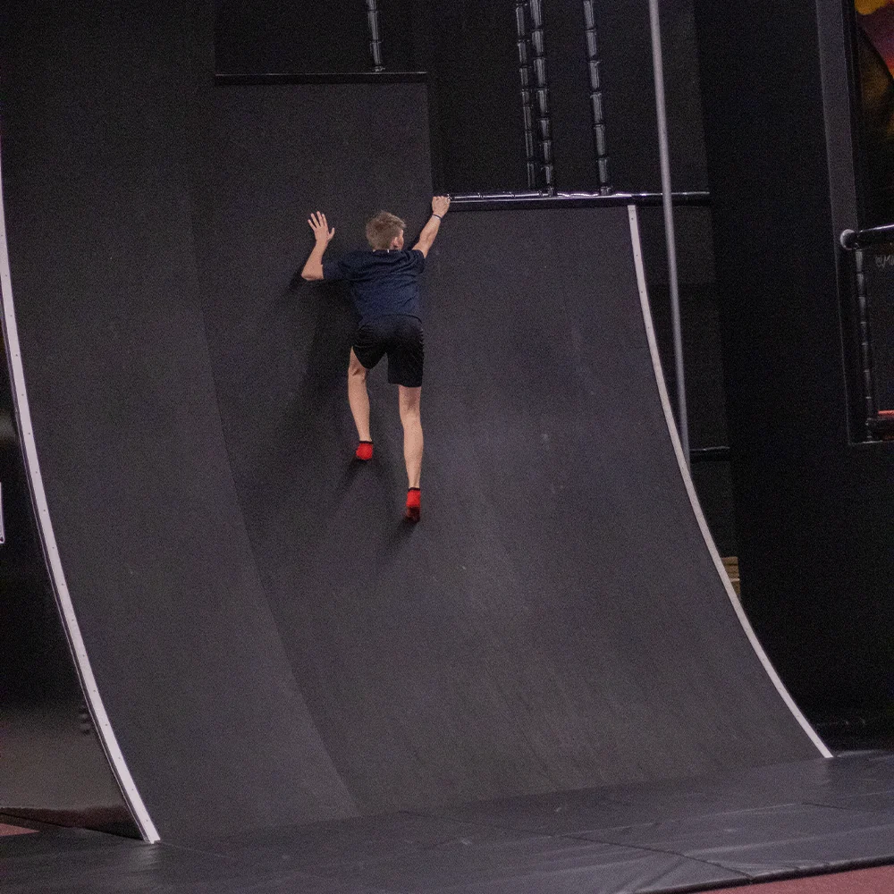 Ninjamuur bij UrbanTrickz